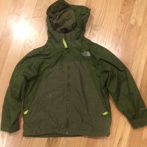 The North Face boys rain jacket 5t (XXS)